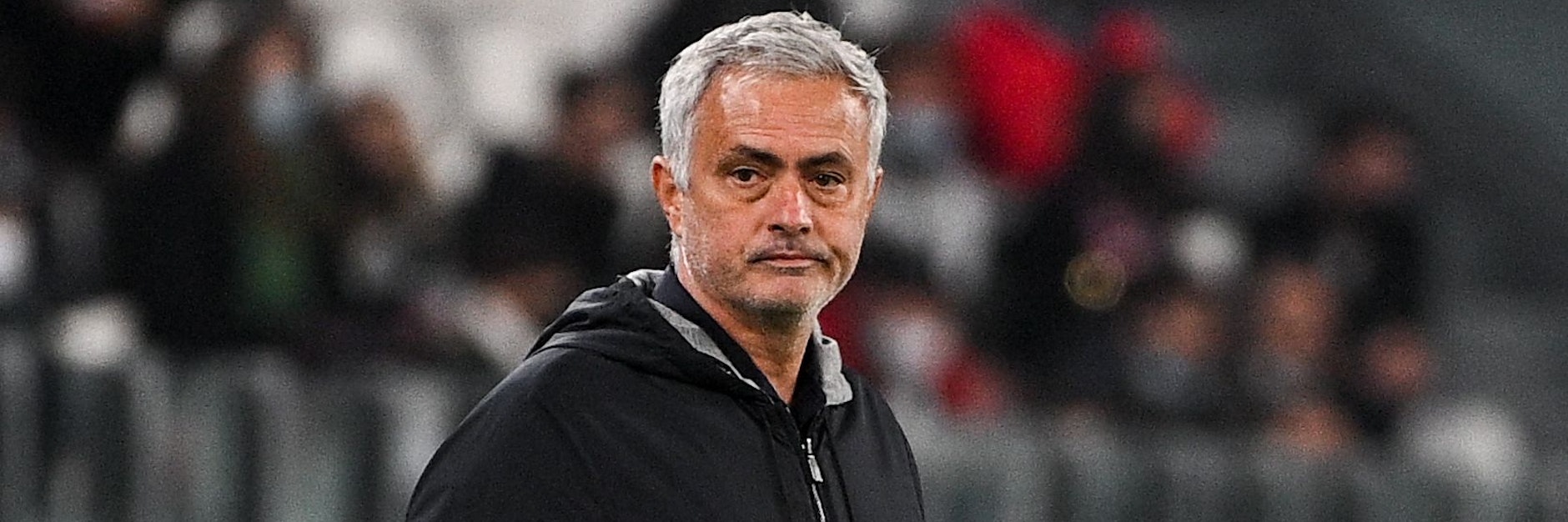 Roms Coach Jose Mourinho ist nach der 1:6-Klatsche bei Bodö/Glimt zerknirscht.