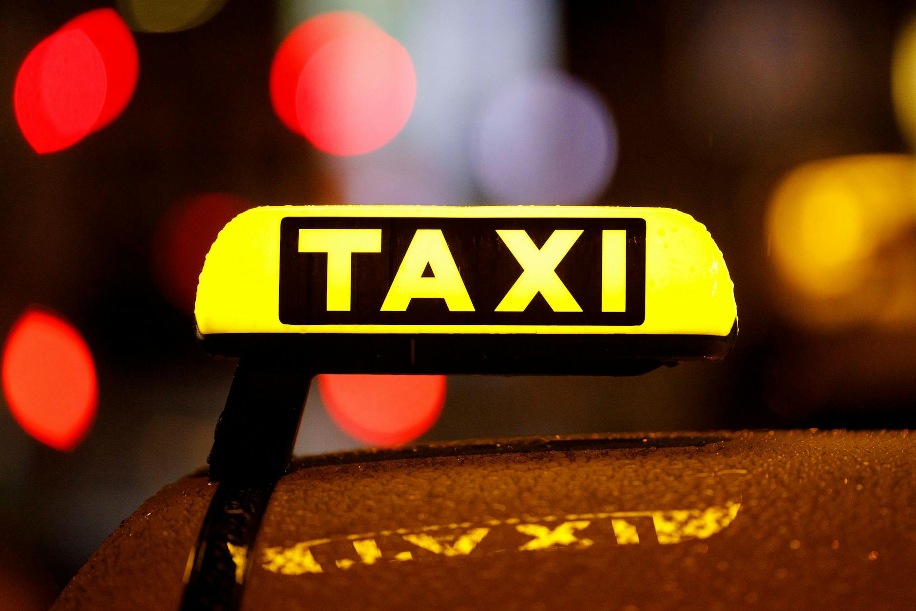 Berliner Taxi, auch ein Ort lustiger Begegnungen. 