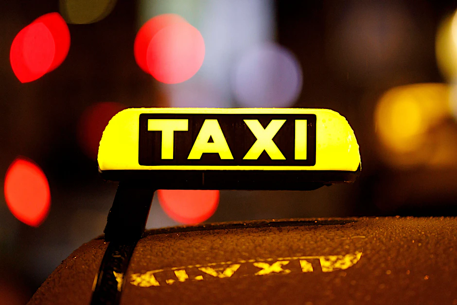 Berliner Taxi, auch ein Ort lustiger Begegnungen.&nbsp;