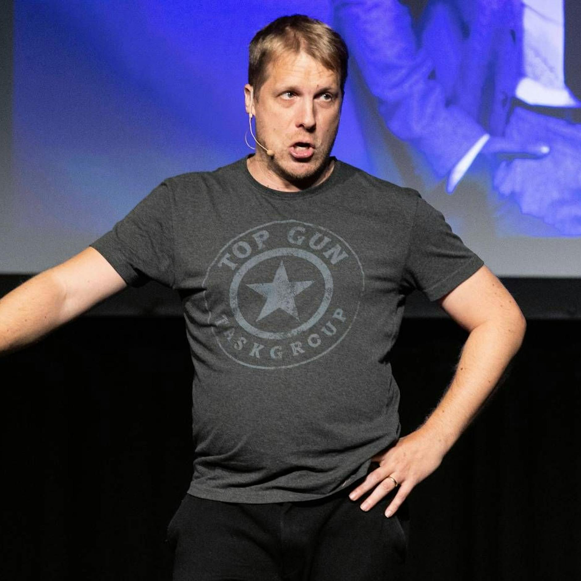 Nächster Skandal um Oliver Pocher: Jetzt macht er sich über Gil Ofarim und Opfer antisemitischer Gewalt lustig!