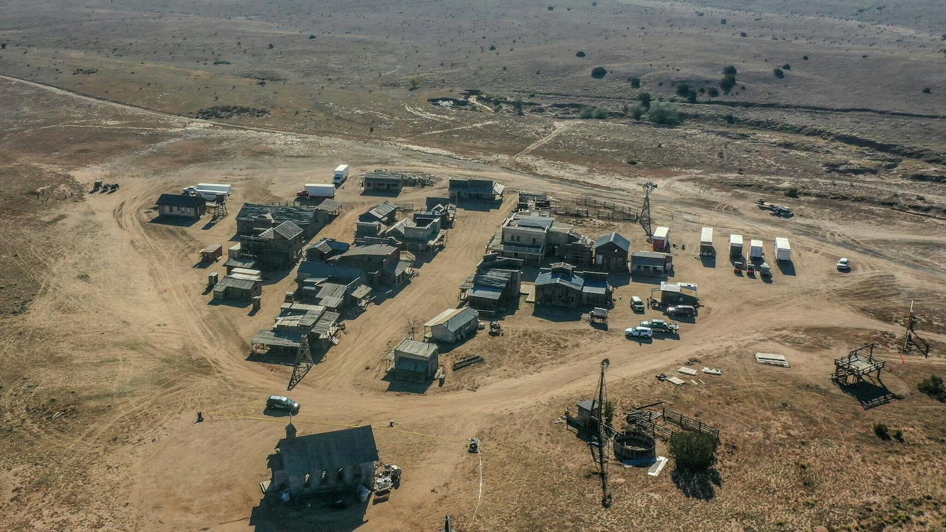 Hier wurde der Film Rust gedreht. Hier ereignete sich die Tragödie mit der Film-Pistole.