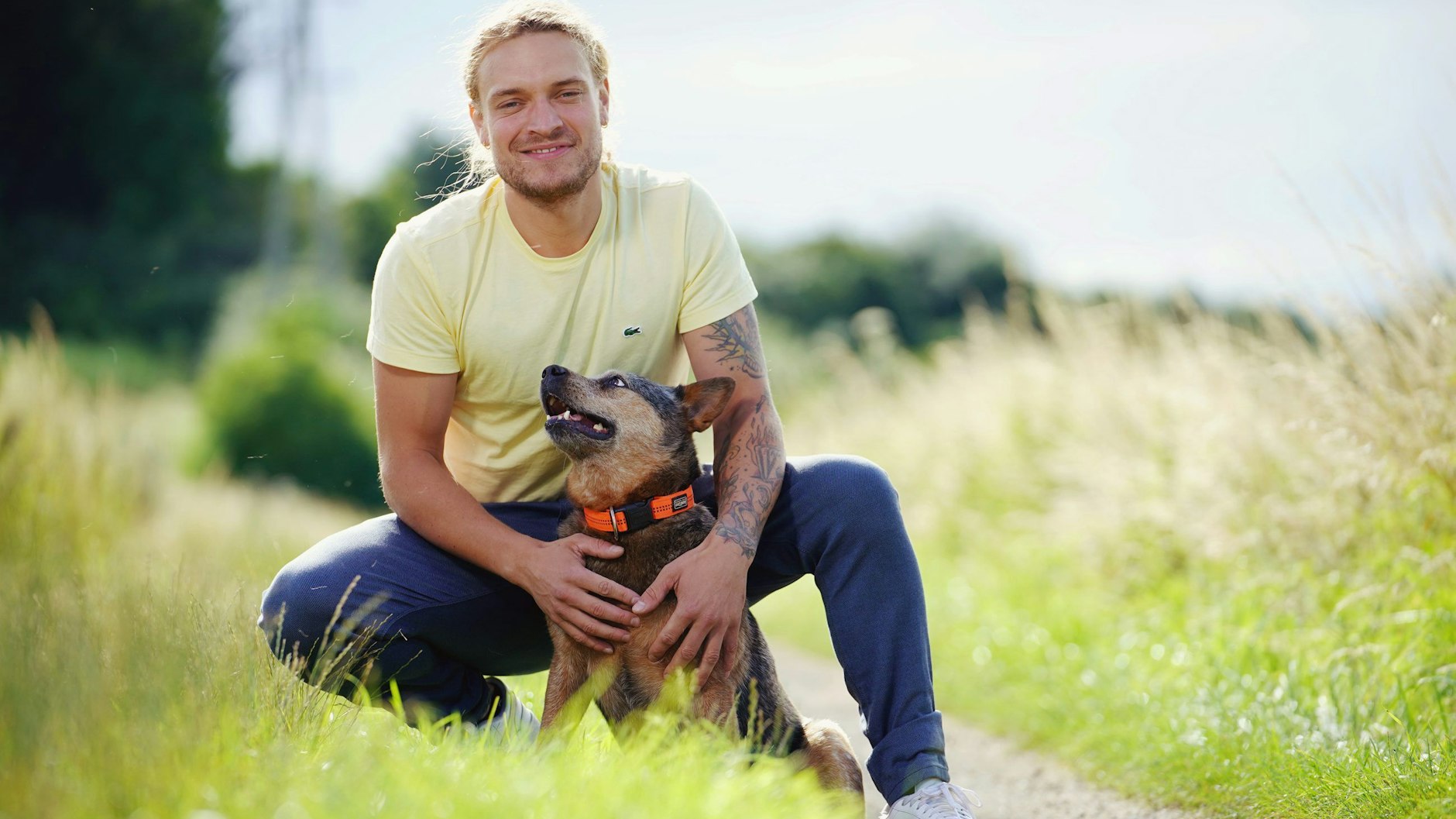 Der sportliche Björn liebt seinen Hund – und bald auch eine neue Frau an seiner Seite? Bei „Bauer sucht Frau“ hat er die Qual der Wahl.