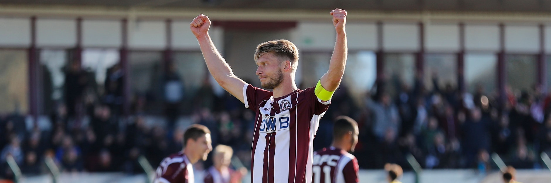 Dynamos Michael Blum bejubelt sein frühes Tor gegen den VfB Auerbach.