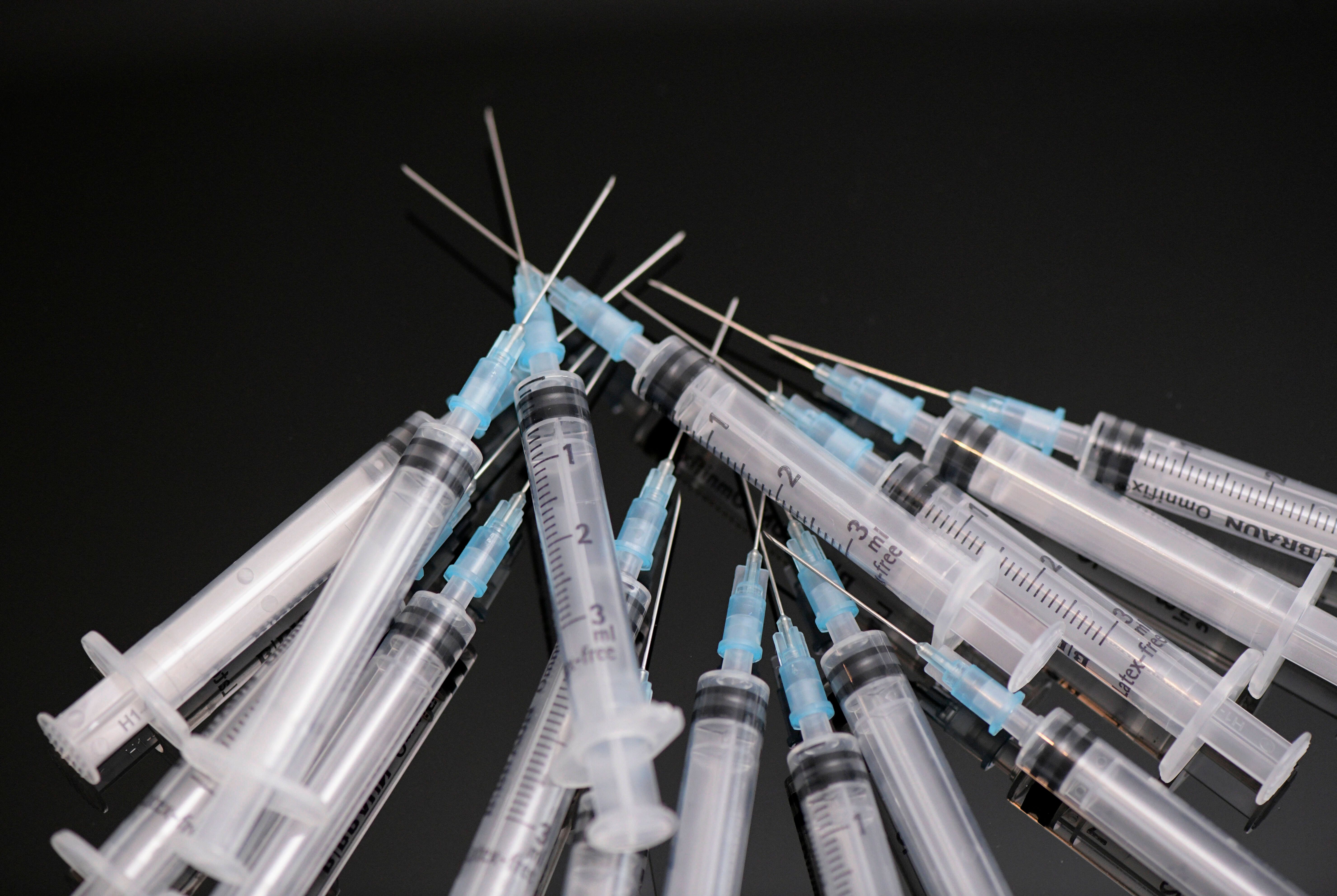 Druck auf Ungeimpfte? Wie wäre es, zuerst die Alten ordentlich zu impfen?