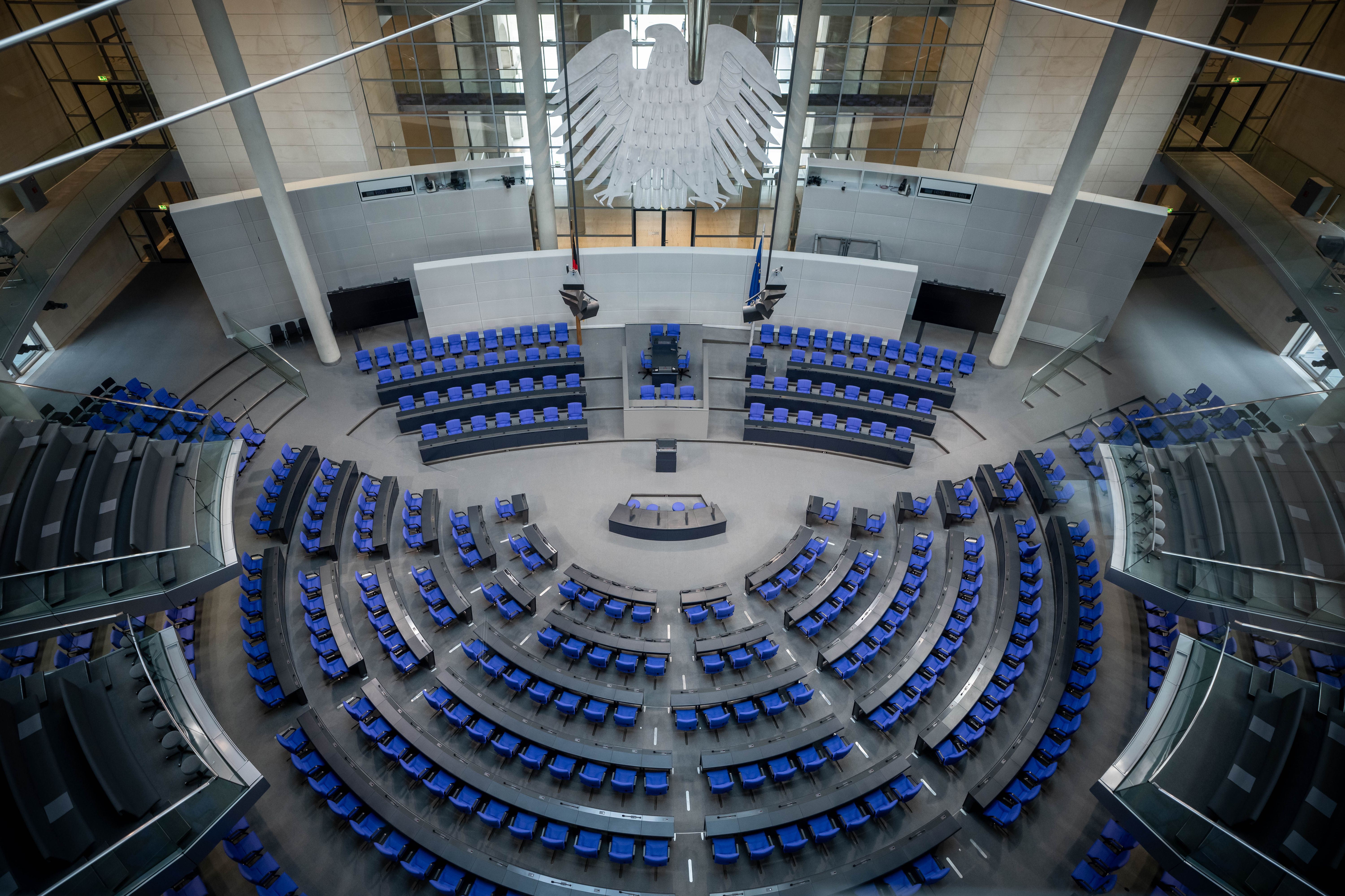 Neuer Bundestag Tritt Erstmals Zusammen – Streit Zeichnet Sich Ab