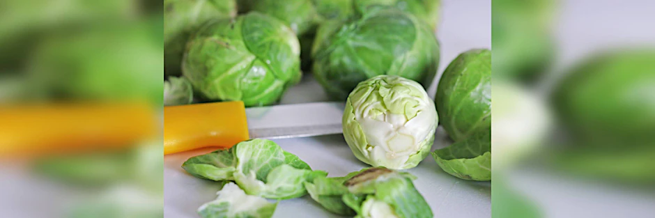 Tipps für Kochanfänger: So putzen Sie Rosenkohl richtig. 
