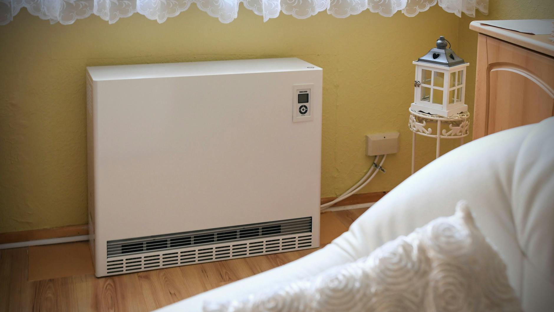 Die Nachtspeicheröfen im Wohn- und Esszimmer funktionieren nicht.