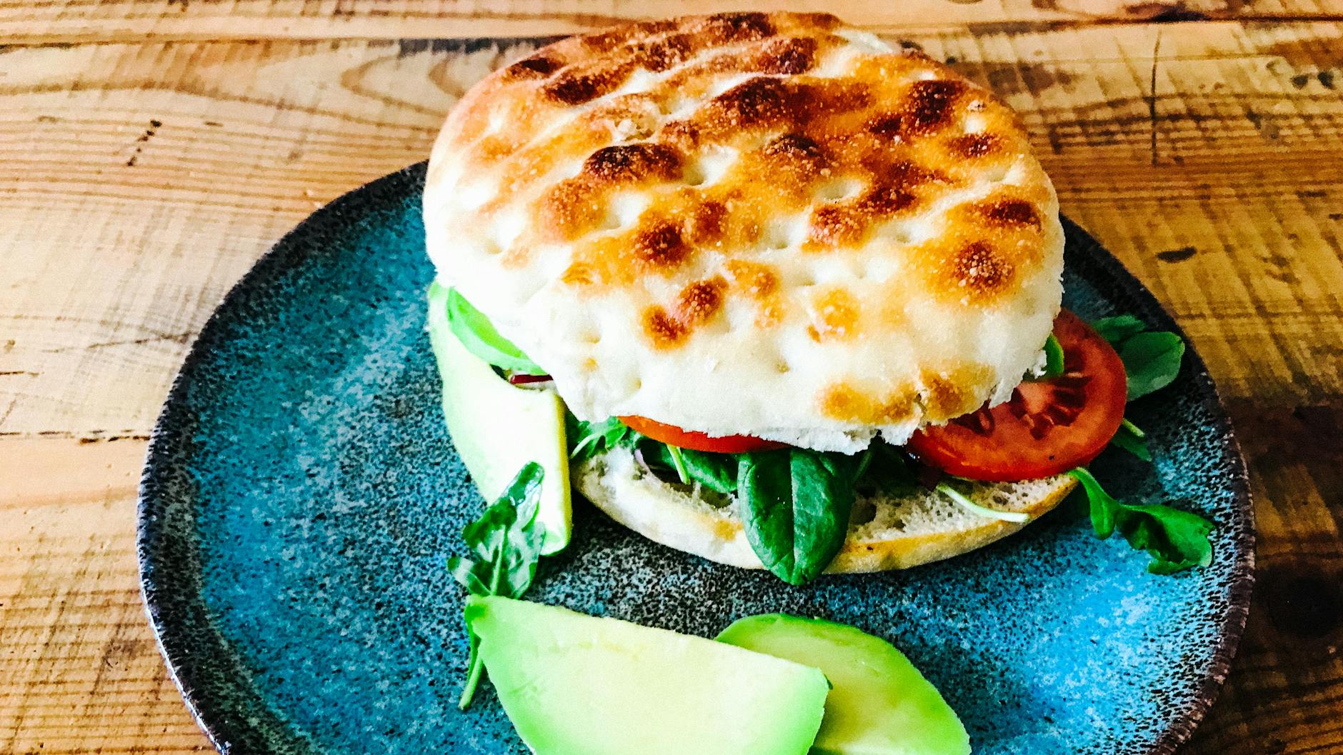 Ein Chicken-Sandwich aus dem Ripieno in Berlin.