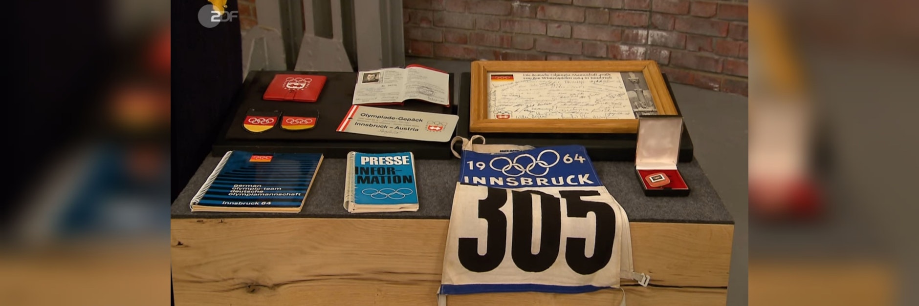 Ein Konvolut aus Erinnerungen an die Olympischen Spiele wird bei&nbsp;„Bares für Rares“ verkauft.