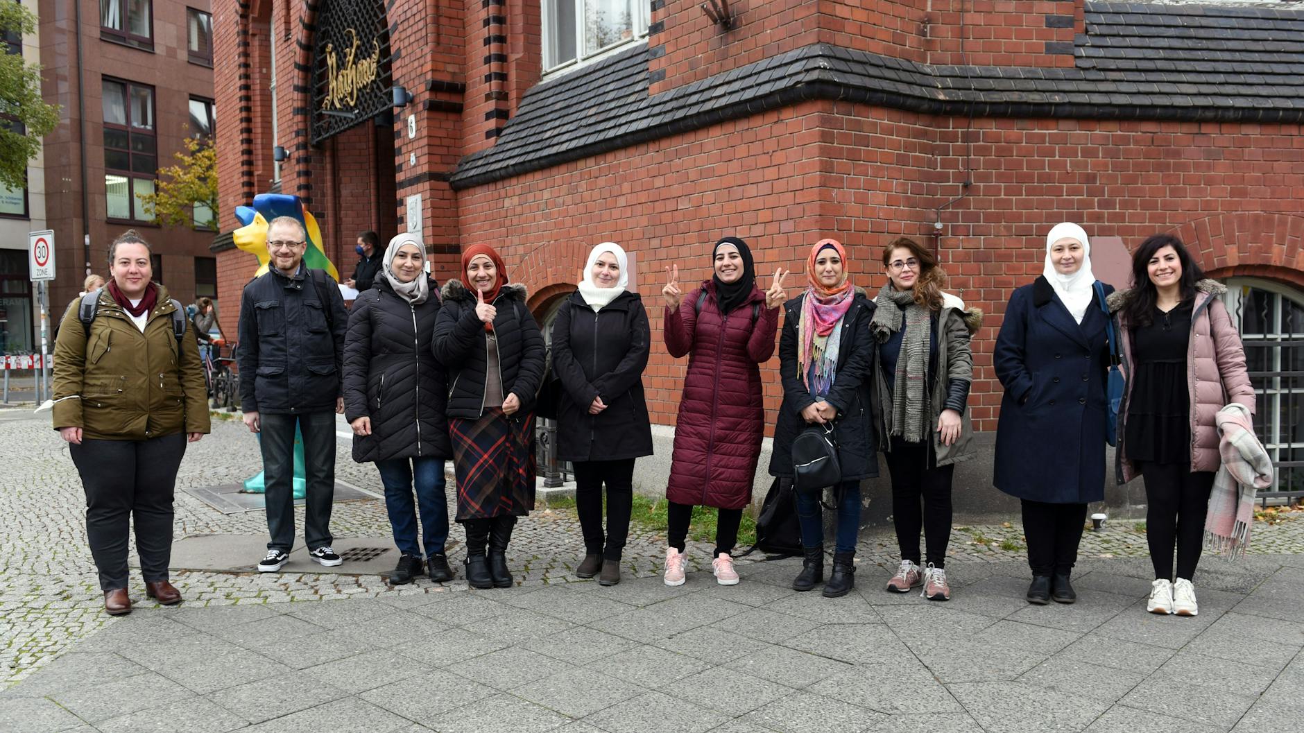 Lehrerinnen aus Syrien und dem Irak wollen in Deutschland wieder zurück in ihren Beruf.<br>