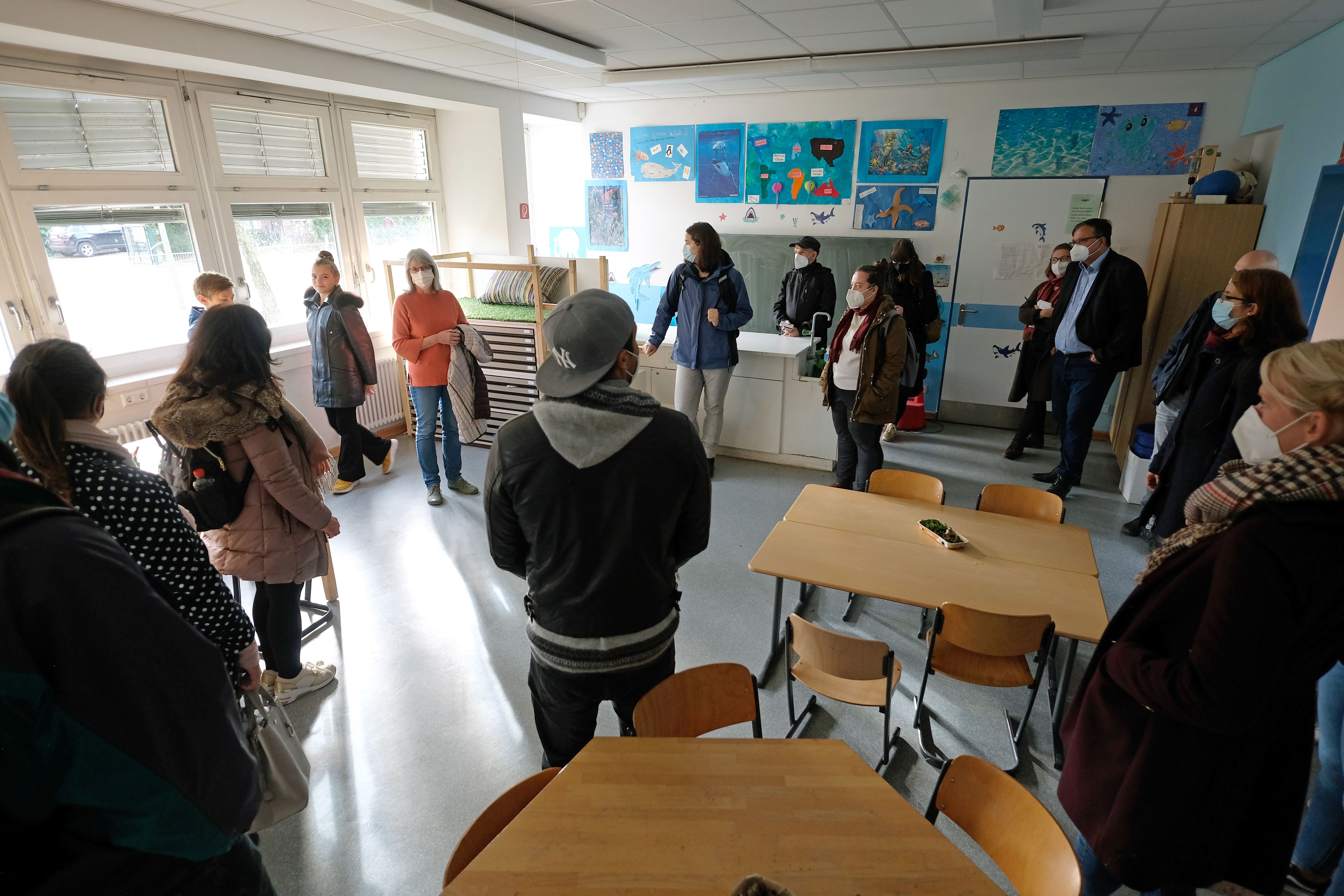 Image - Gute Idee oder einfach schräg? Kaffeefahrt in die Schule: So sucht Lichtenberg neue Lehrer