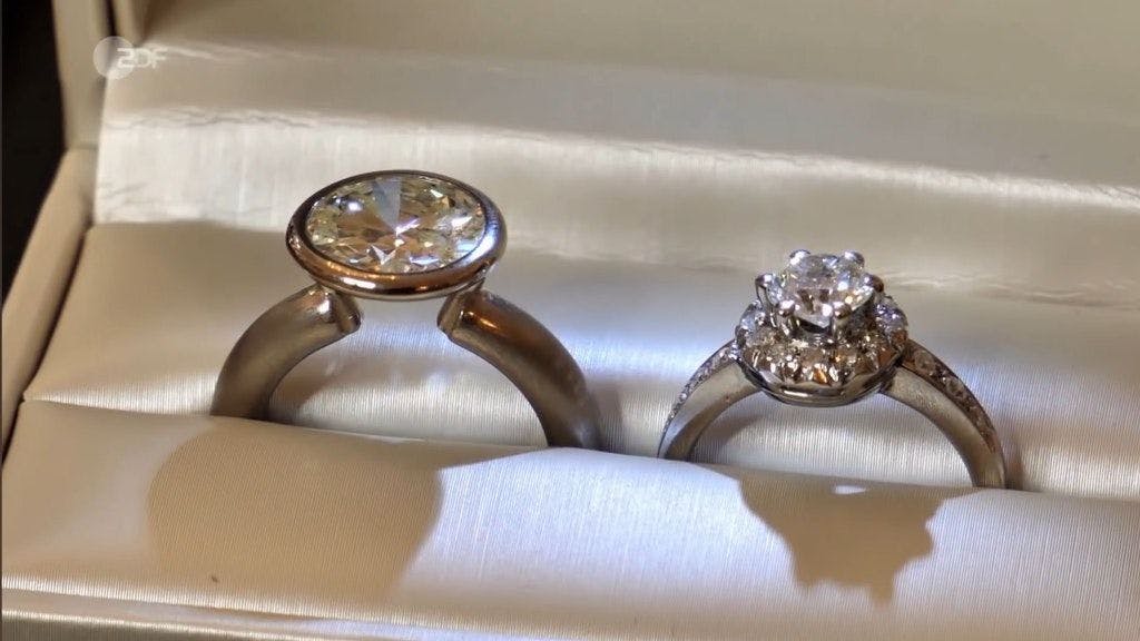 Aus einem mach zwei: Der Ring vom Mega-Deal bei „Bares für Rares“ ist kaum wiederzuerkennen.