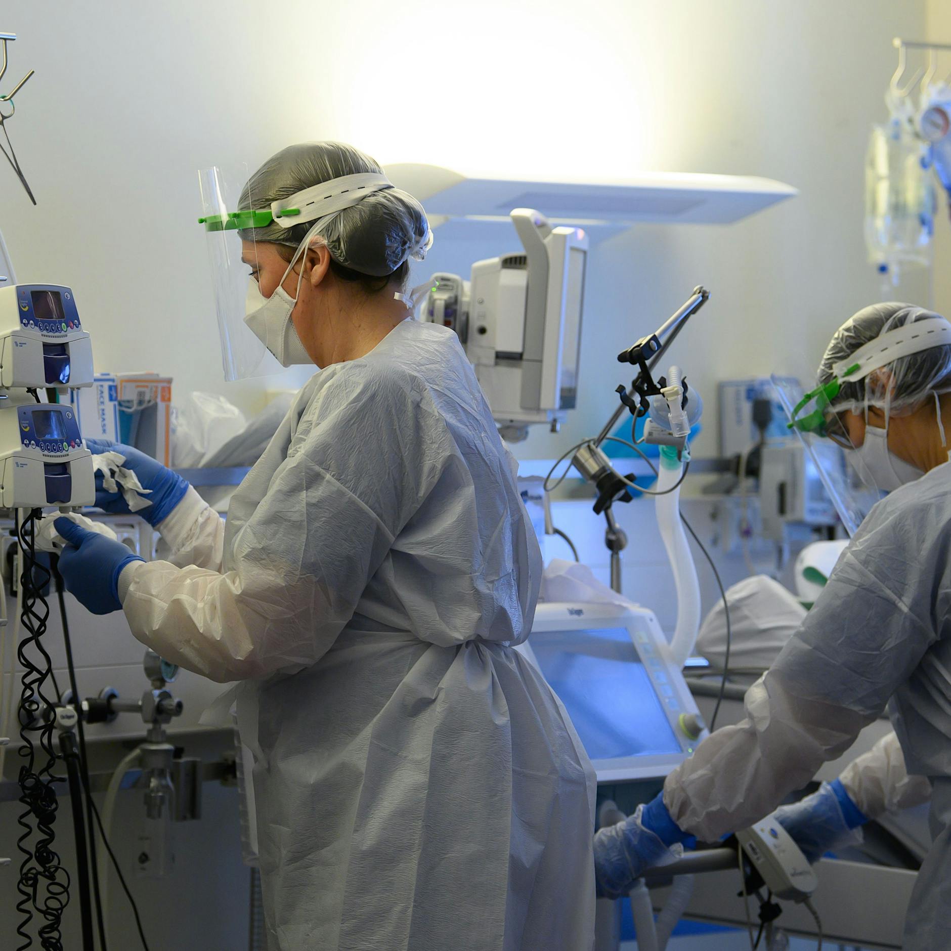 Zahl der Corona-Patienten steigt: Weltärztebund und Krankenhausgesellschaft schlagen Alarm!