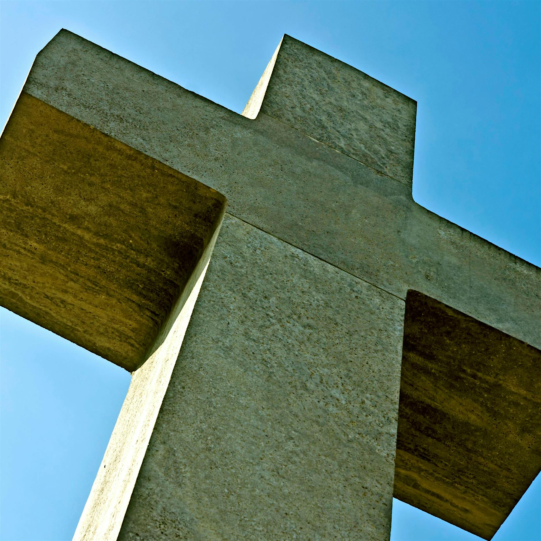 Gott* oder Gott+? Junge Katholiken wollen Gott gendern