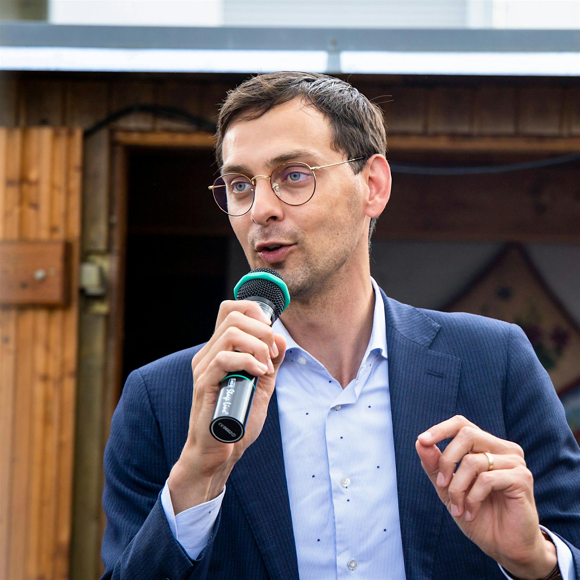 Corona: Bürgermeister von Neukölln will Impfpflicht für Klinikpersonal