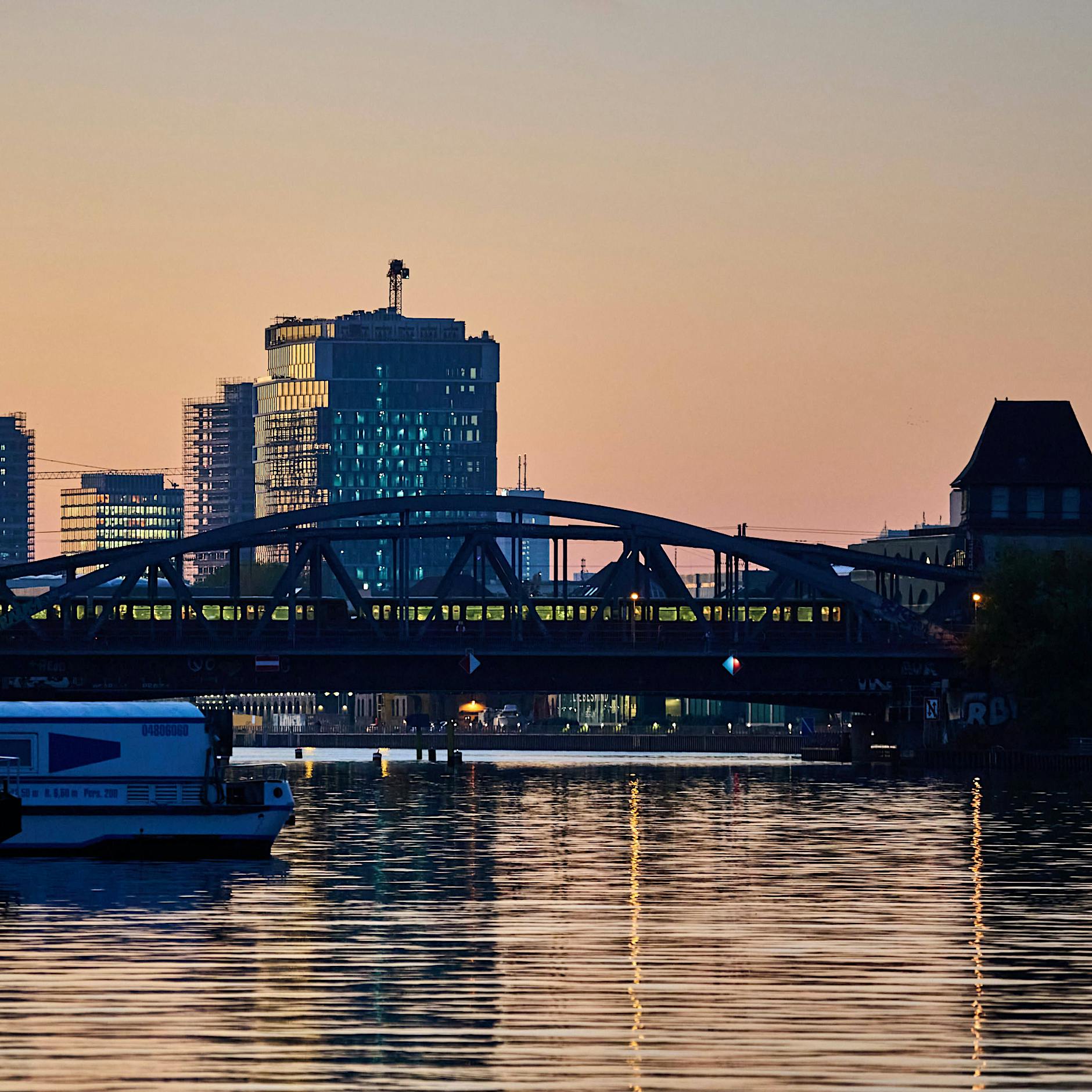 Elsenbrücke steht der neuen A100 in Friedrichshain im Weg