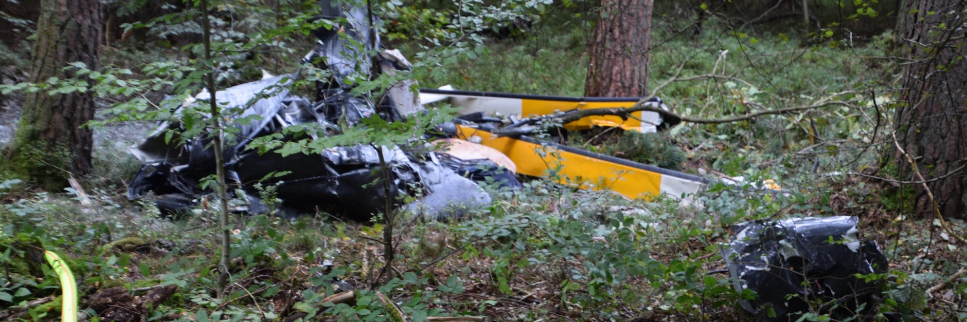 Die Überreste des Leichthubschraubers in Buchen, in dem zuvor Wolfgang Haupt, Frank Merkel und dessen Sohn saßen.