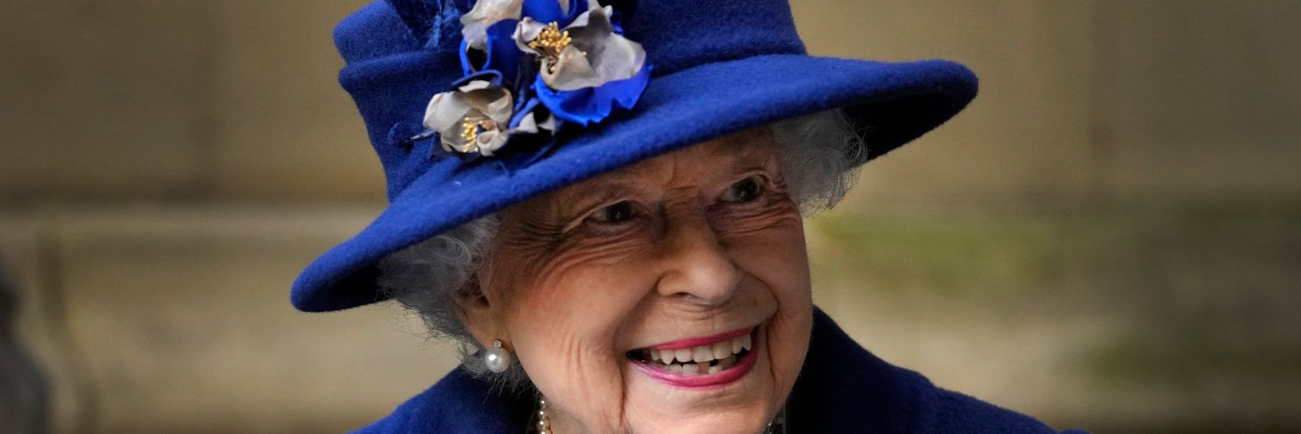 Die Queen soll sich auf Anraten ihrer Ärzte schonen - hier ist sie auf einem Foto vom 12. Oktober dieses Jahres zu sehen.