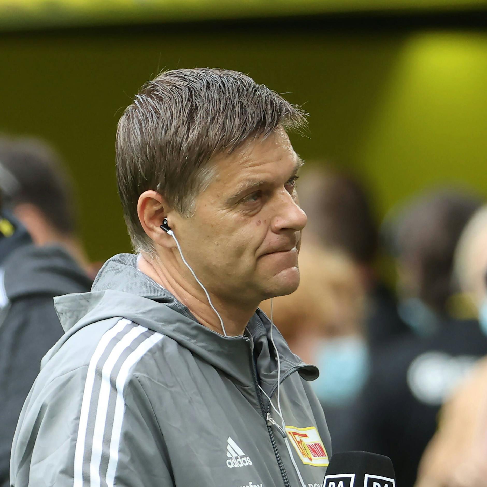 Unions Manager Oliver Ruhnert war nicht ganz so begeistert. 