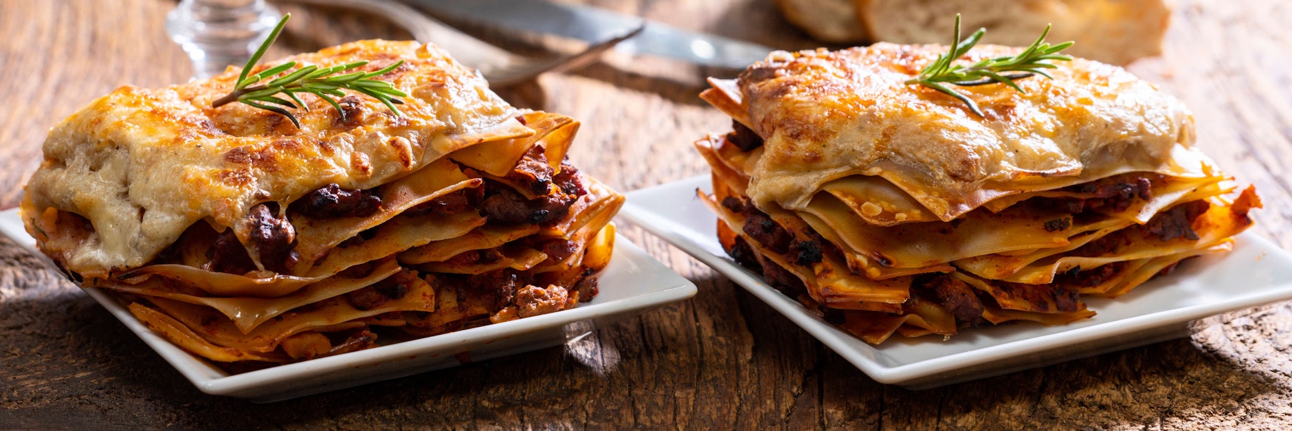 Lasagne ist ein italienischer Klassiker - aber wie macht man den Nudelauflauf selbst?