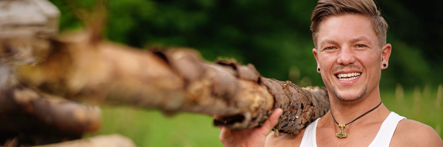 Kandidat Peter sucht bei „Bauer sucht Frau“ 2021 ein toughe und liebevolle Frau.