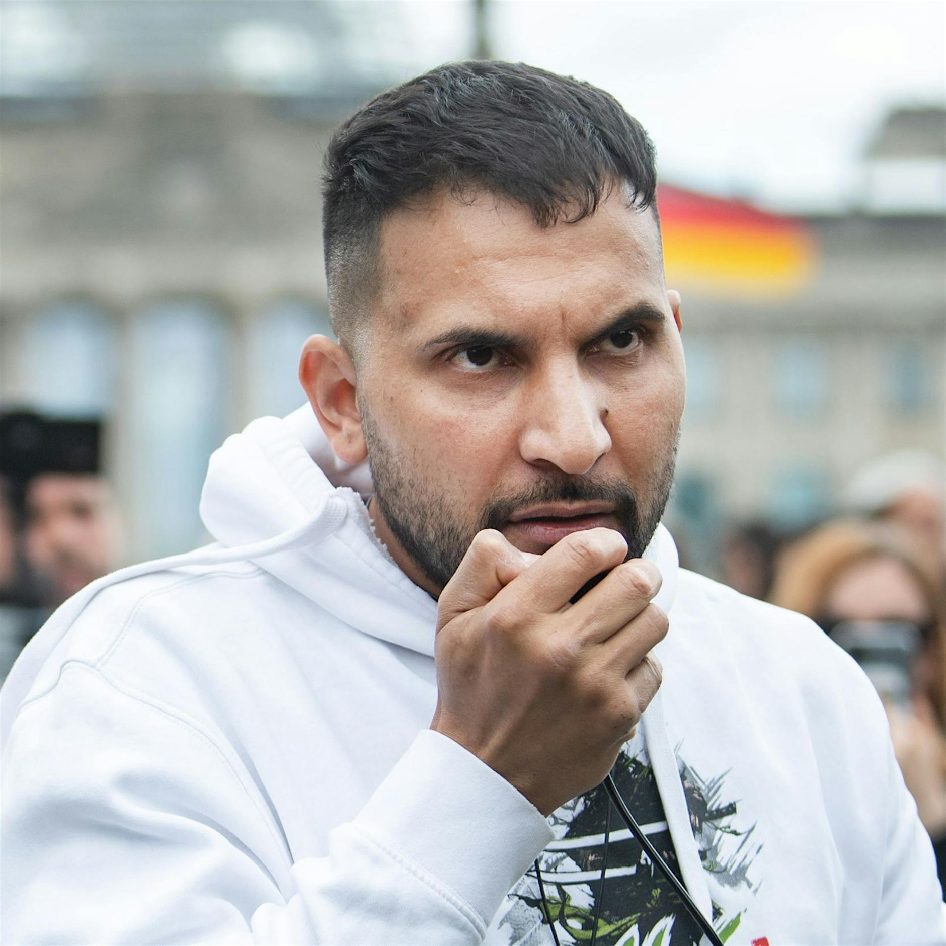 Berliner Justizmitarbeiterin soll Attila Hildmann vor Verhaftung gewarnt haben