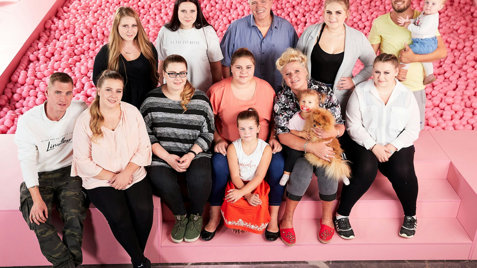 Seit mehr als zehn Jahren stehen „Die Wollnys“ in der Öffentlichkeit.