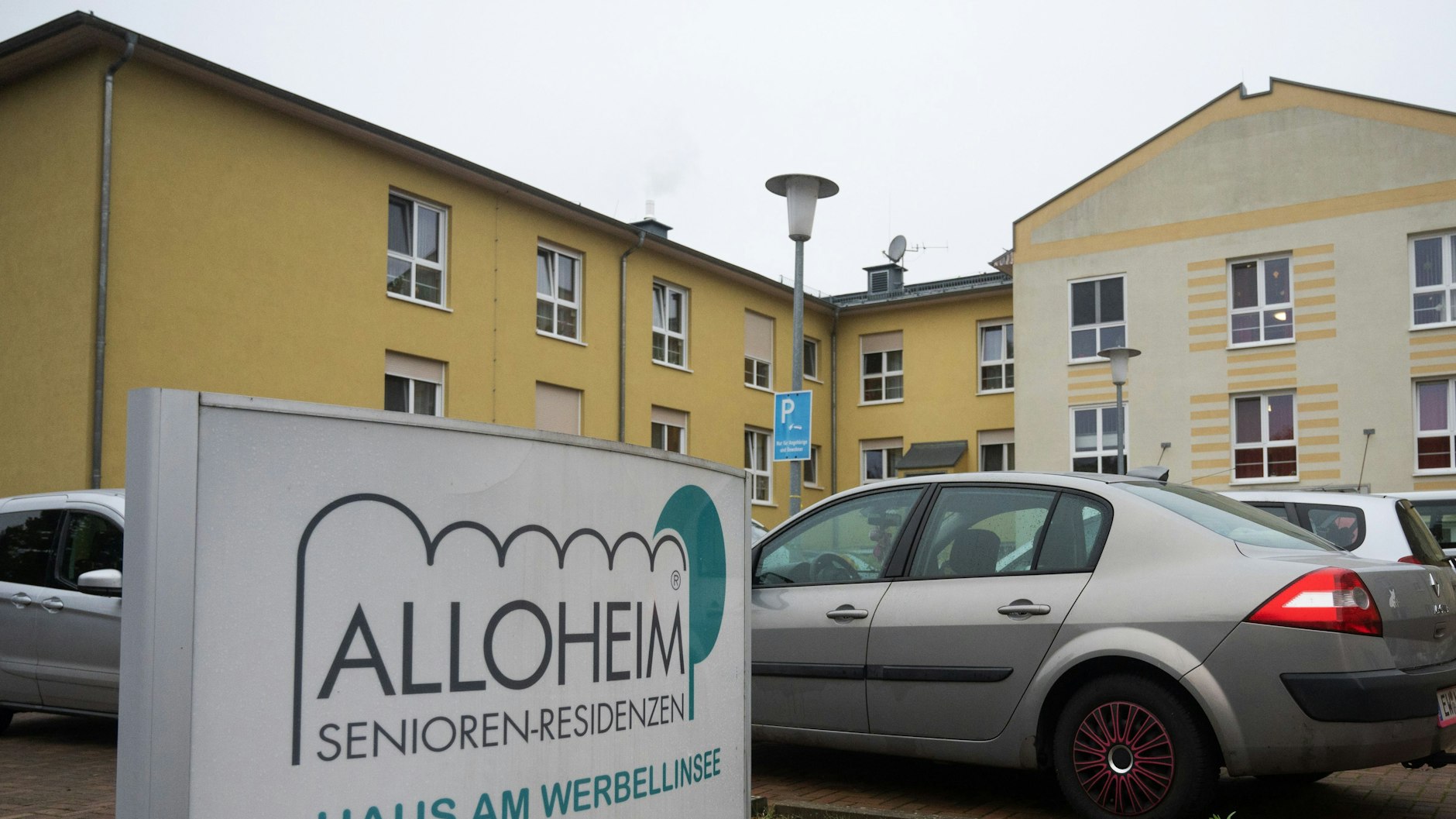 In dem Seniorenheim am Werbellinsee sind zwölf Menschen an den Folgen einer Covid-19-Erkrankung gestorben. 