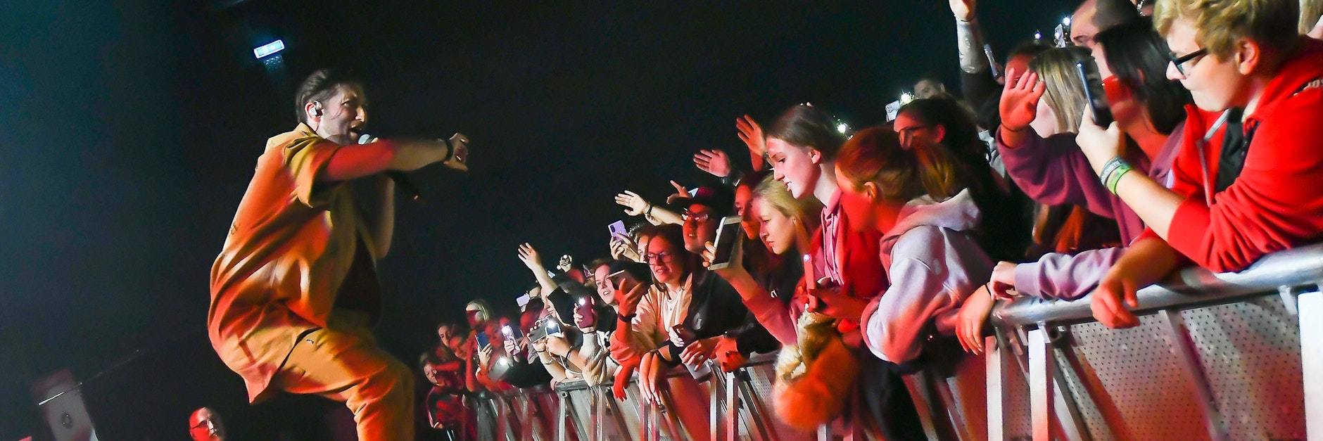 Konzerte ohne Abstand und Maske wie hier in der Columbiahalle: Bei Veranstaltungen unter 2G-Bedingungen ist das derzeit sogar mit voller Auslastung möglich. Doch bleibt es dabei?