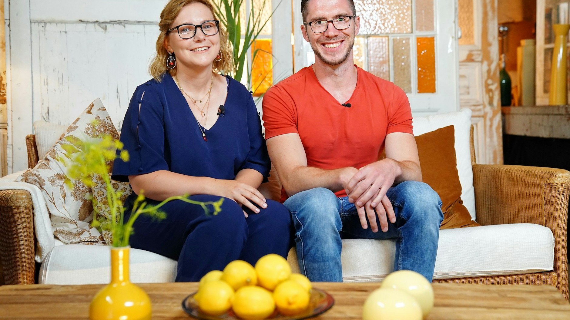 „Bauer sucht Frau“-Mutterkuhhalter Nils will mehr Zeit mit Sabrina verbringen. Doch auf der Hofwoche bringt er sie und sich in eine unangenehme Situation.