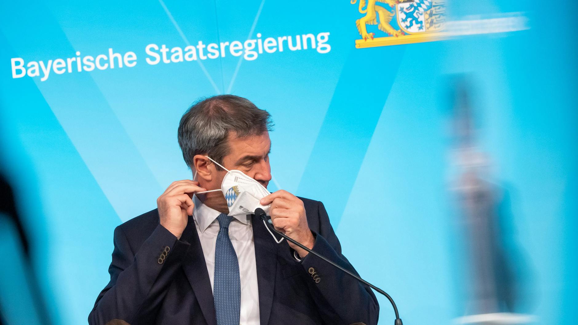 Markus Söder (CSU), Ministerpräsident von Bayern, nimmt nach der bayerischen Kabinettssitzung an einer abschließenden Pressekonferenz teil.