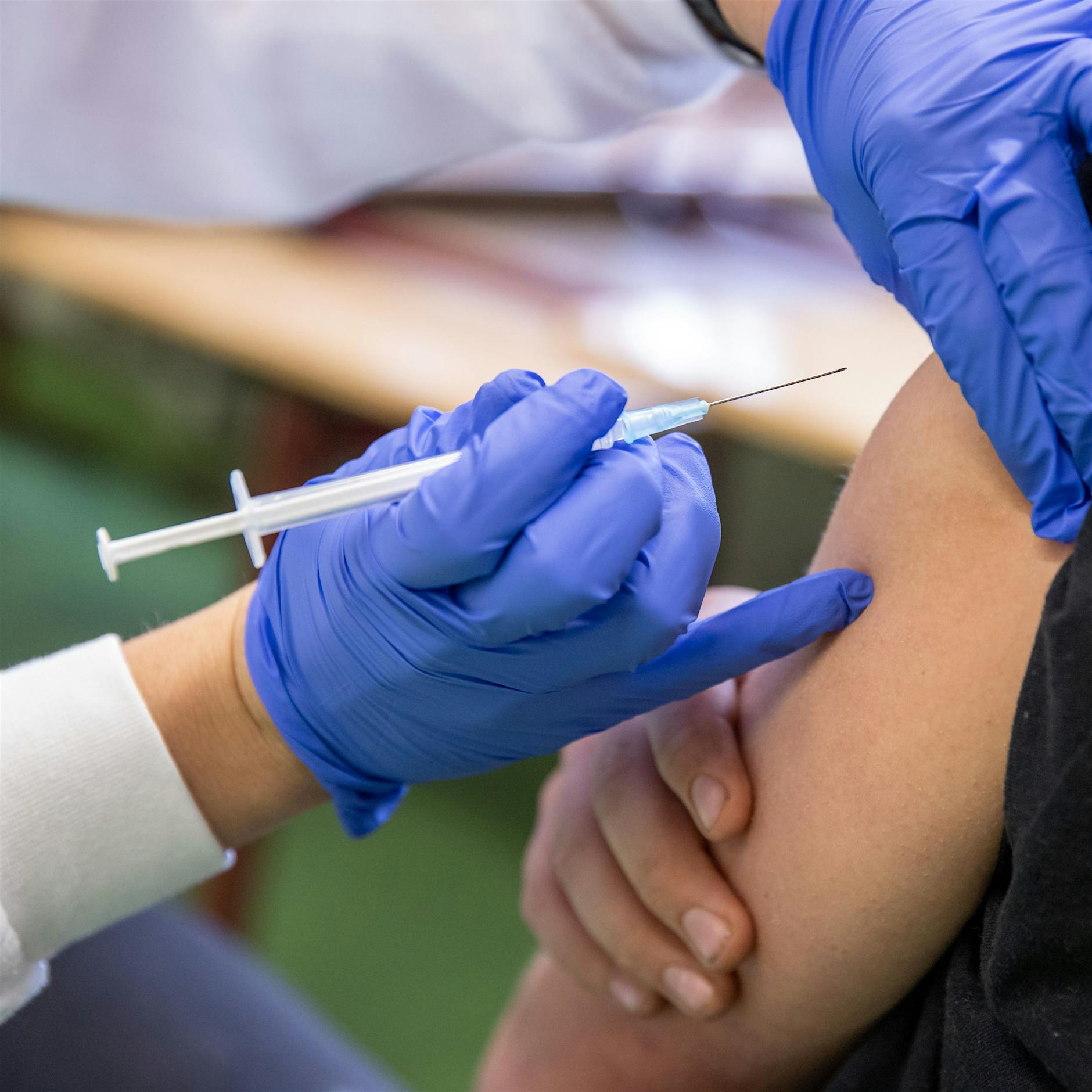 Impflotterie in Österreich: Mit Corona-Impfung ein Auto gewinnen