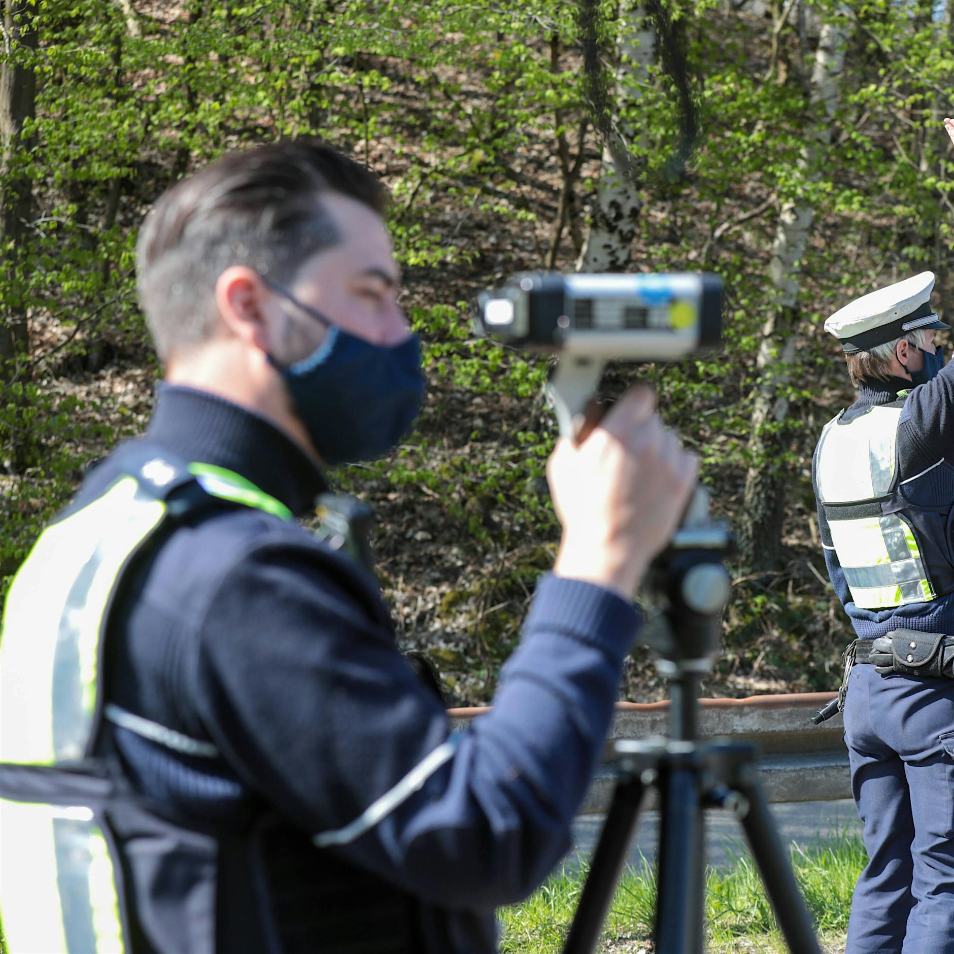 Verfolgungsjagd in Berlin: Raser flüchtet nach Radarkontrolle vor Polizei