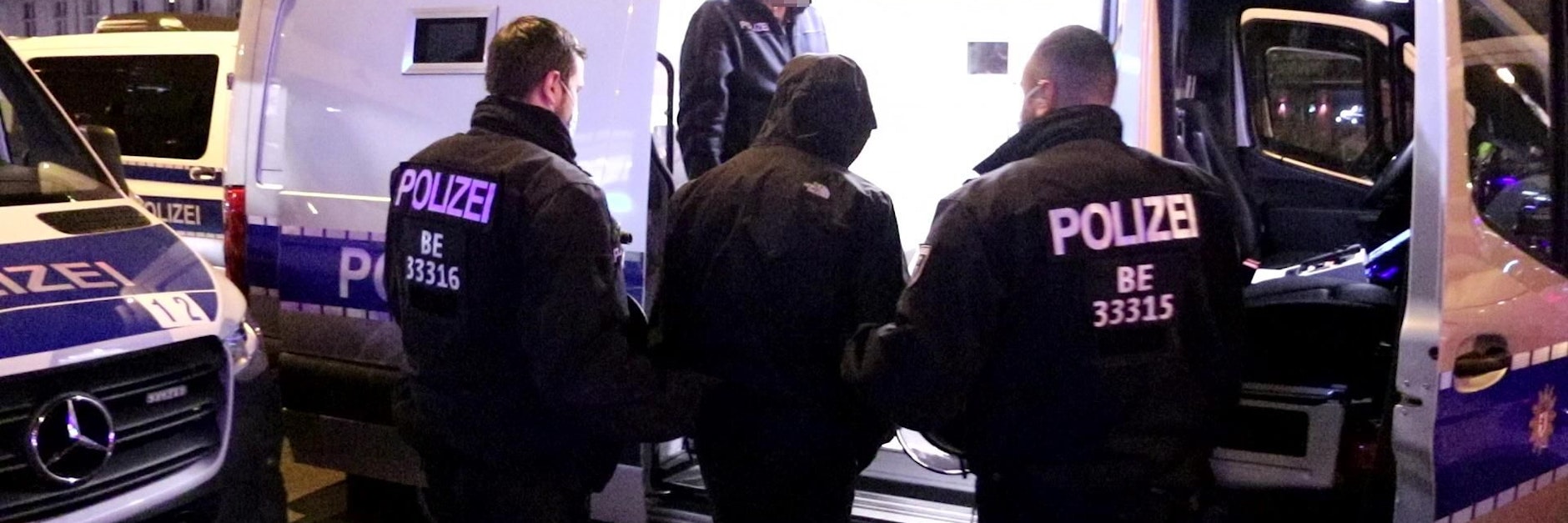 Rund 80 Feyenoord-Ultras werden das Spiel am Donnerstag-Abend im Olympiastadion nun wohl nicht mehr erleben.