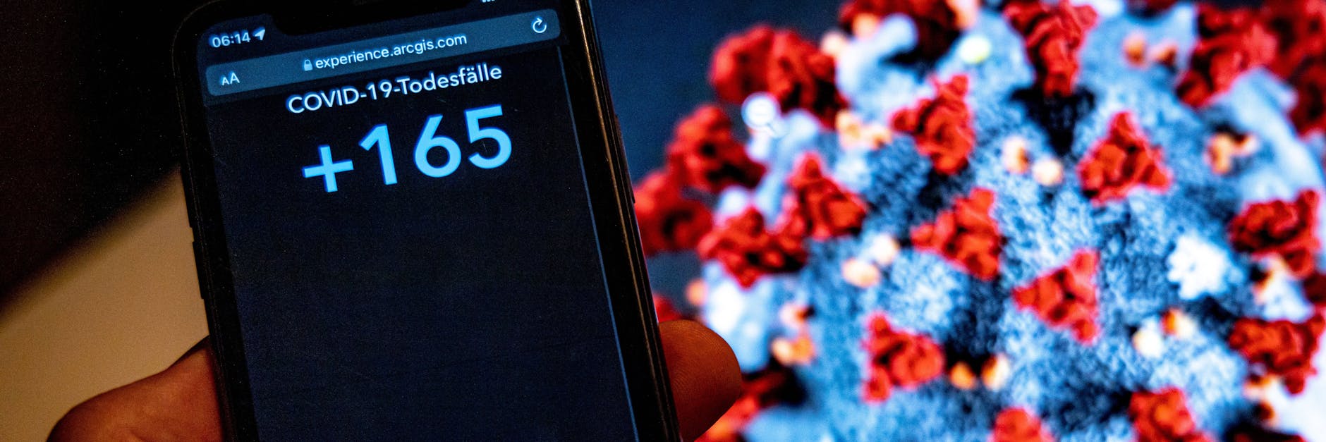 Die Infektionszahlen steigen auf ein Allzeithoch, die Zahl freier Intensivbetten sinkt: Die Gesundheitsminister von Bund und Ländern ringen in Lindau um einen gemeinsamen Corona-Kurs.