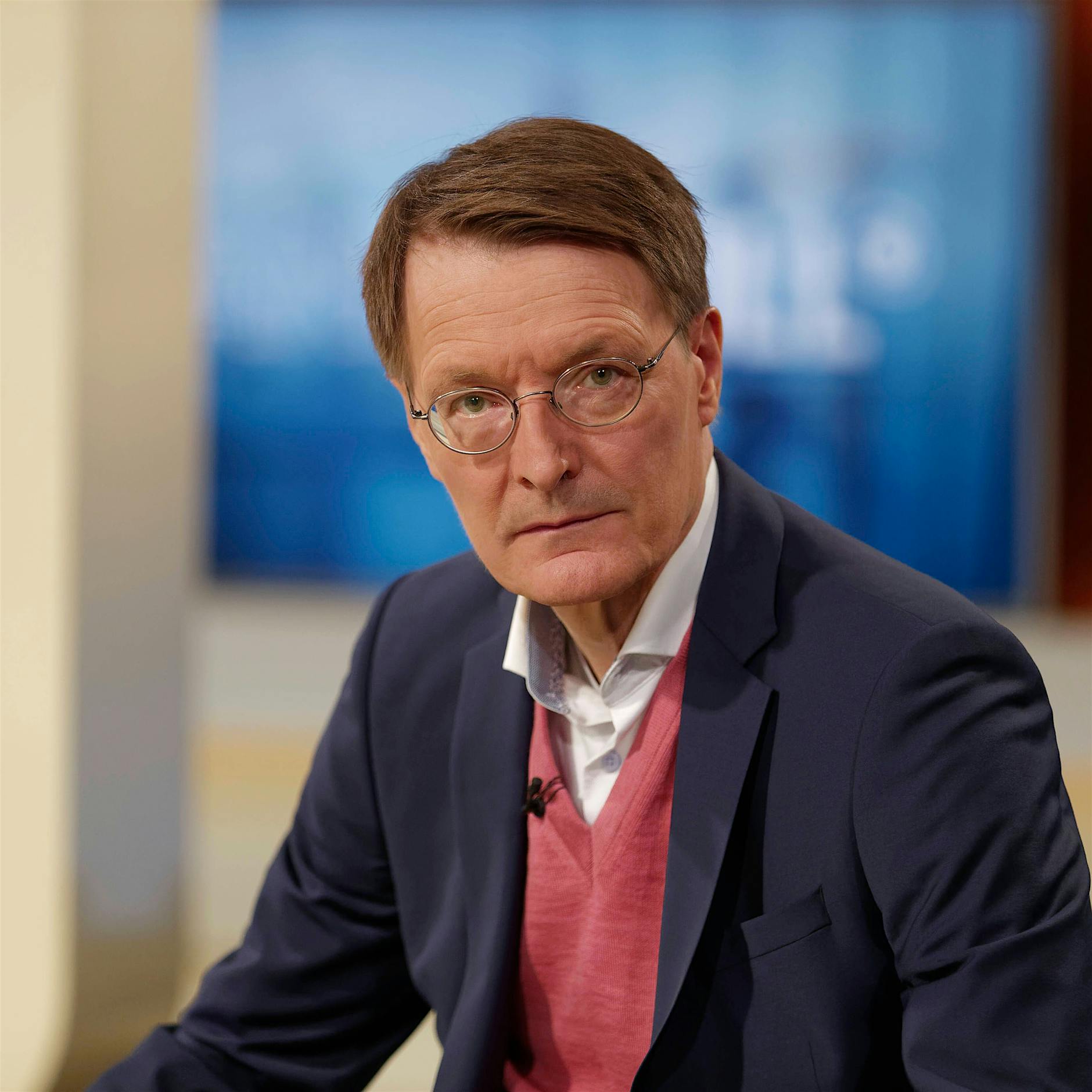 Lauterbach: Corona-Kontrollen der Gastronomen zu „läppisch“