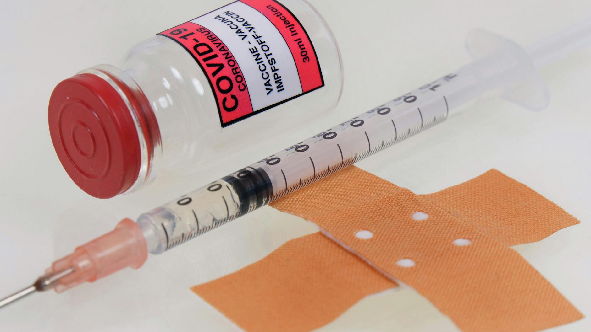 Impfpflaster sind wirksamer als die Impfung per Spritze.