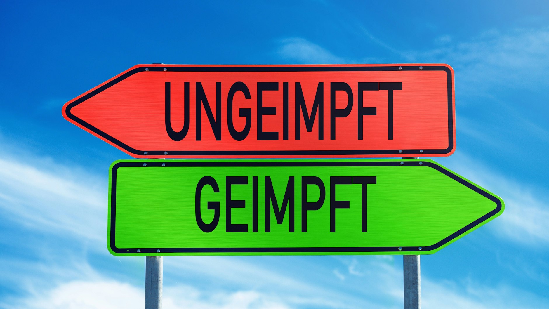 In den ersten Firmen gibt es für Ungeimpfte und Geimpfte jeweils eigene Bereiche, etwa in Kantinen.