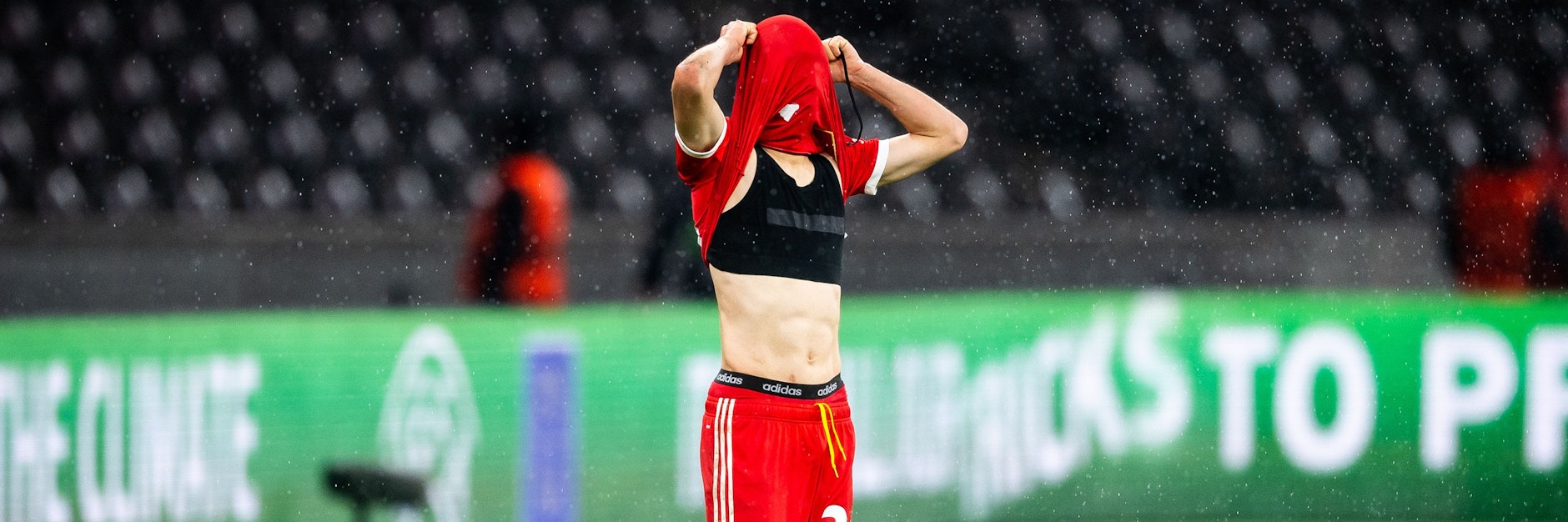 Das darf doch alles nicht wahr sein! Unions Genki Haraguchi hat es die Laune verhagelt.