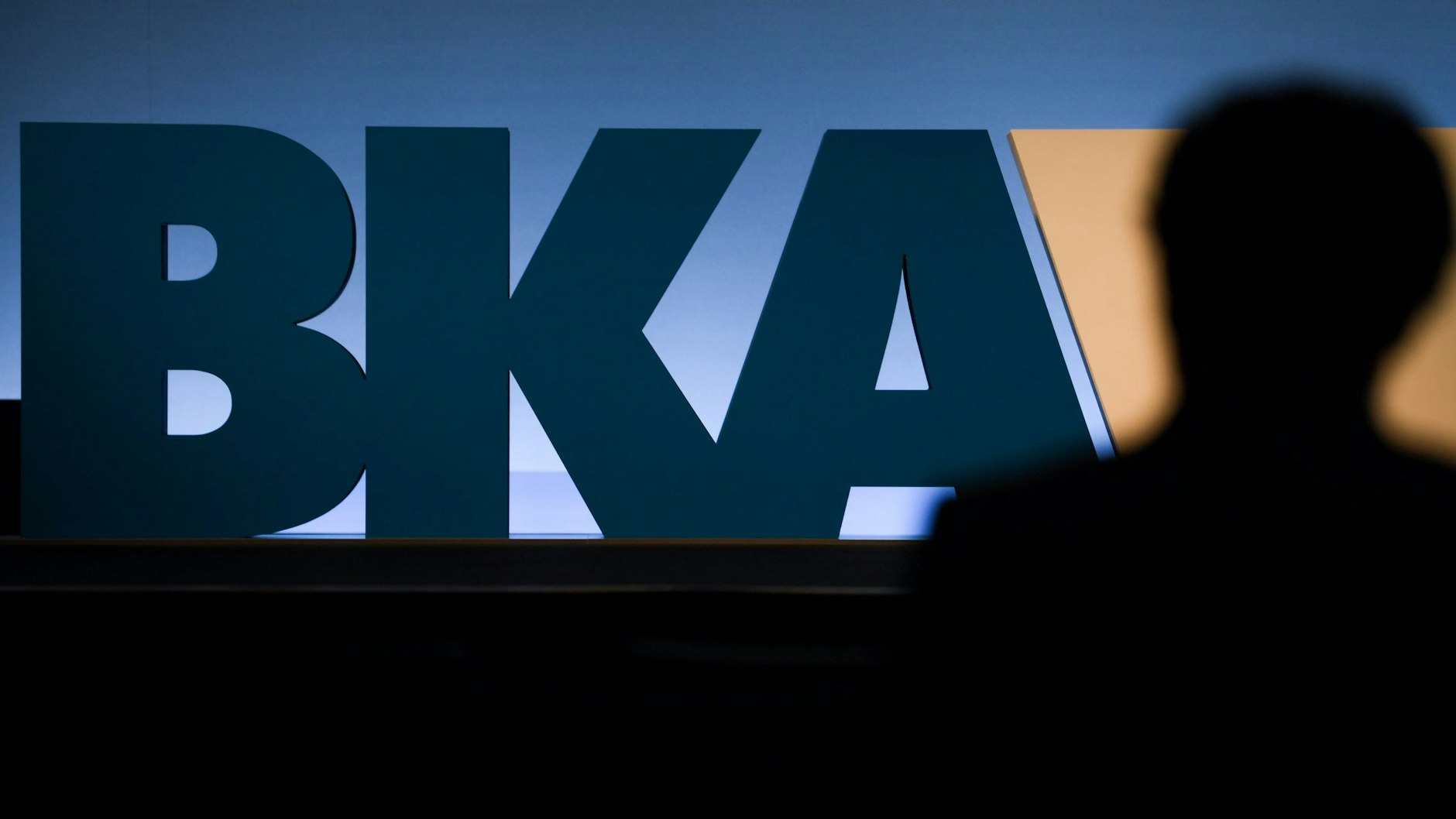 Das BKA warnt vor dem Öffnen des Mail-Anhangs (Symbolbild).