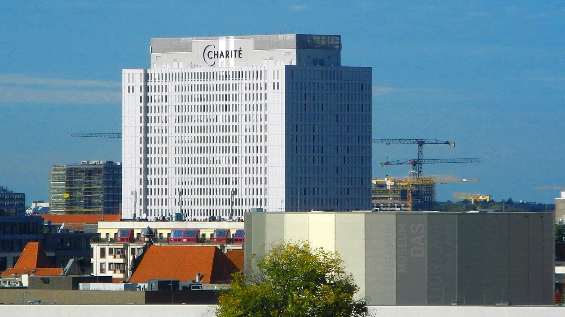 Eigentlich hat die Charité 3000 Betten, doch nicht alle können sie bespielen.