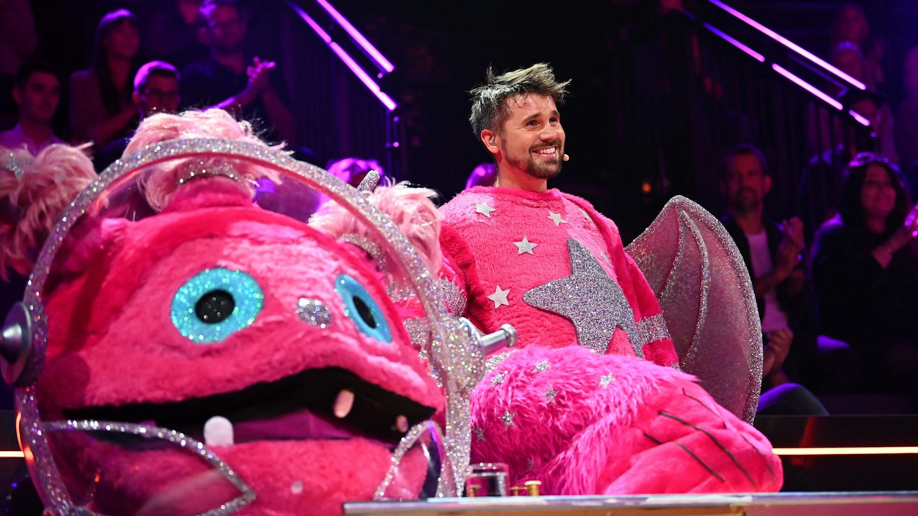 Thore Schölermann steckte in der vergangenen Staffel von „The Masked Singer“ im Monstronauten-Kostüm, verstärkte dieses Mal das Rateteam.