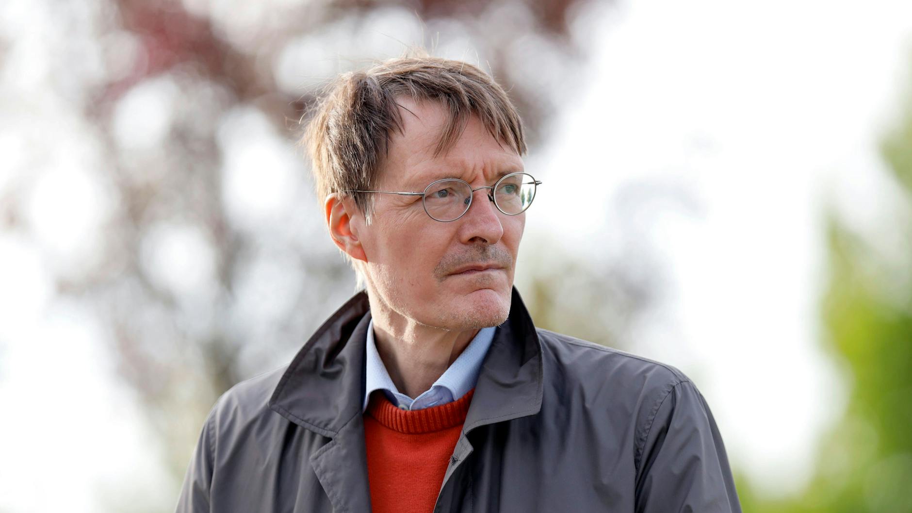 Der SPD- Gesundheitspolitiker Karl Lauterbach ruft die Menschen zur Vorsicht auf. 