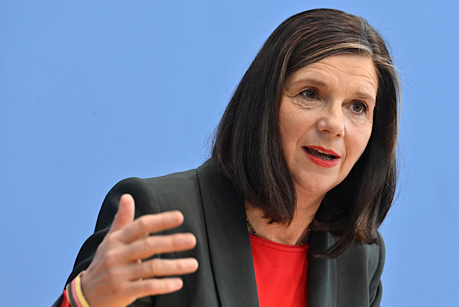 Katrin Göring-Eckardt will zusammen mit den Partnern von FDP und SPD am Montag erste Änderungen präsentieren.