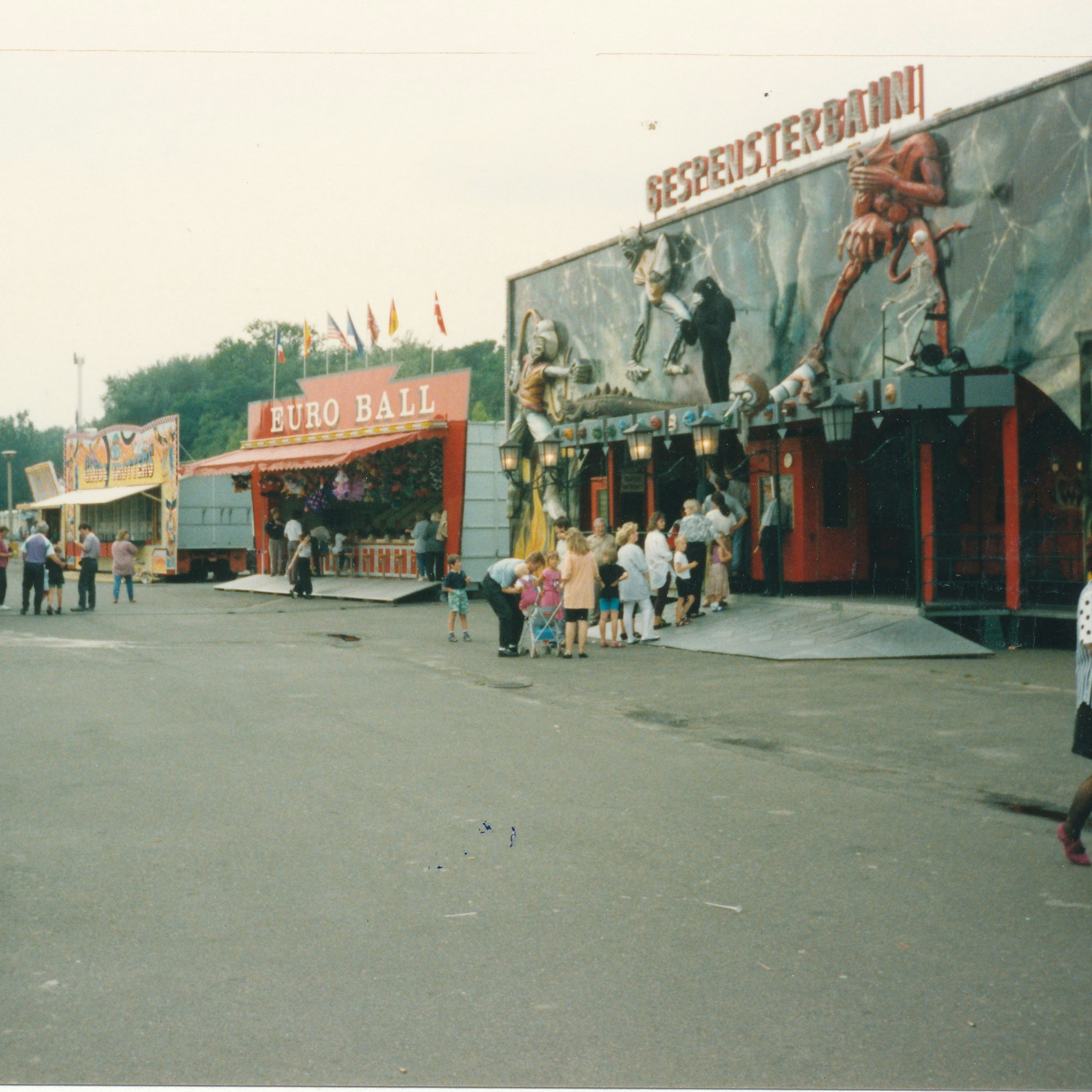 Die alte Gespensterbahn stand früher im Spreepark und wurde schon als Filmkulisse genutzt.&nbsp;