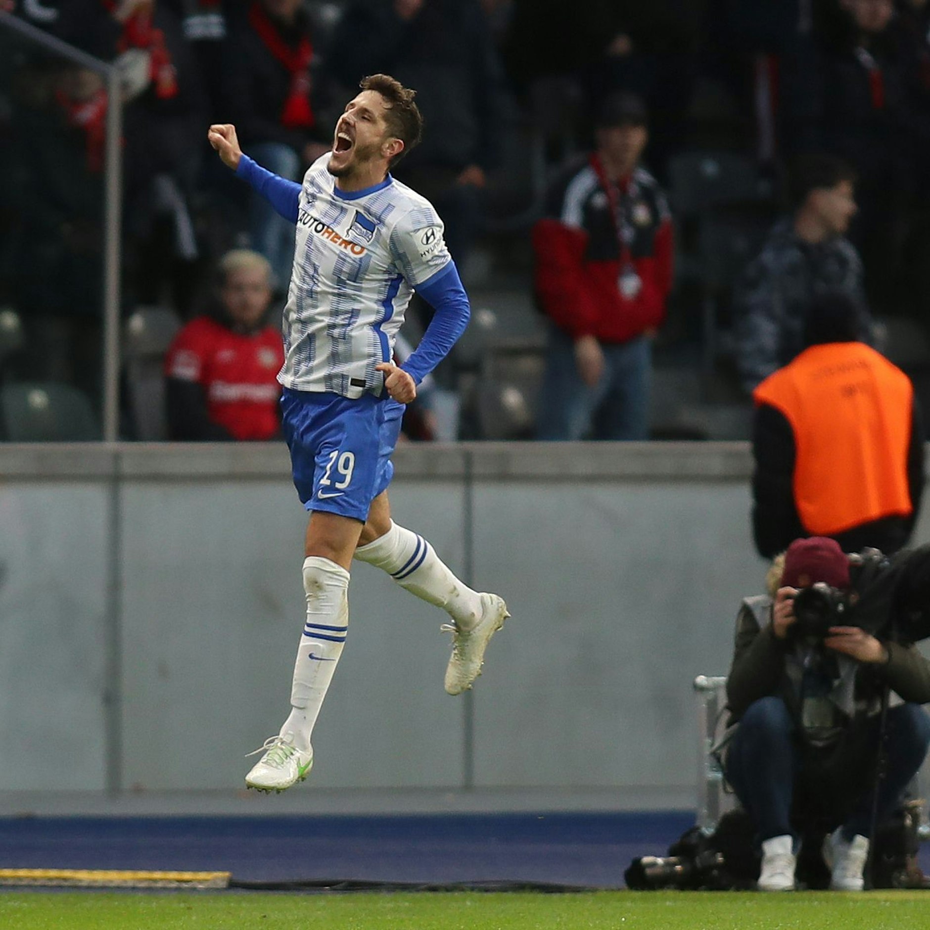 Herthas Stürmer Stevan Jovetic jubelt über seinen Treffer zum 1:0.&nbsp;