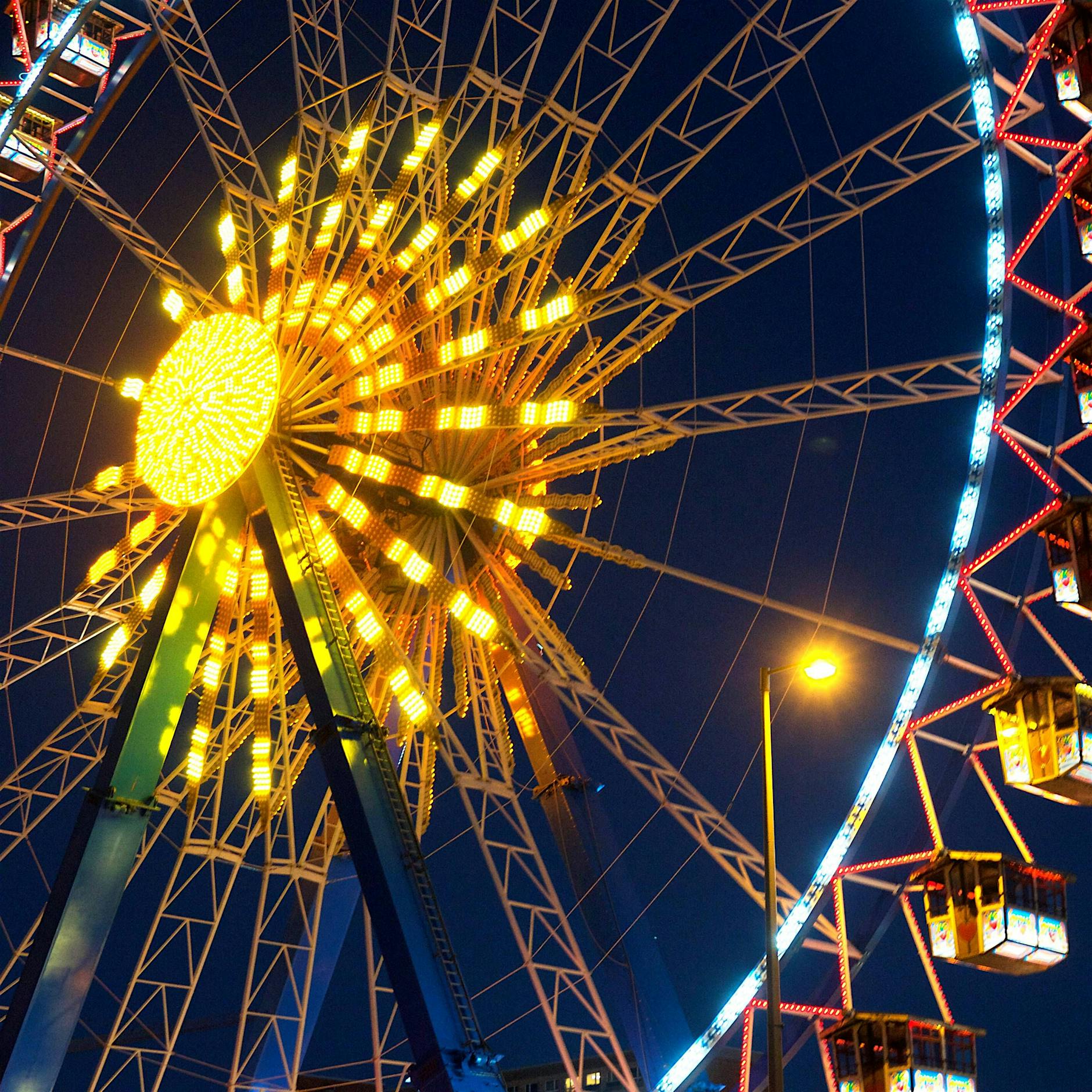 Berlin: Weihnachtsmarkt am Roten Rathaus öffnet am 22. November