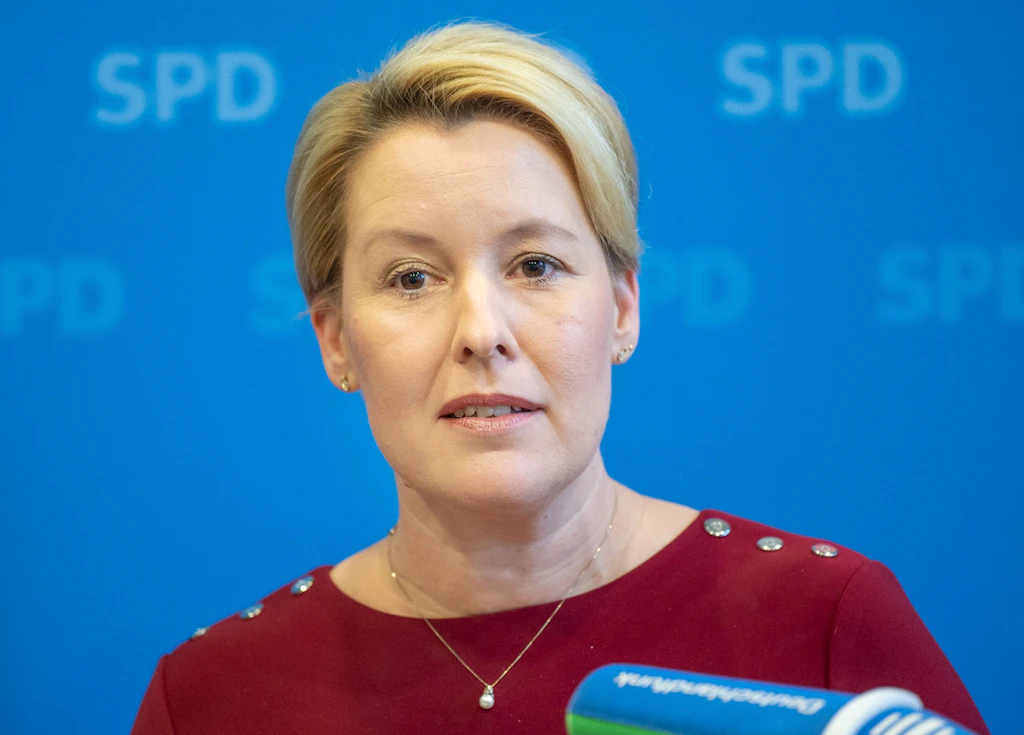 Hohe Inzidenz in Berlin: Franziska Giffey will 2G-Regel fast überall