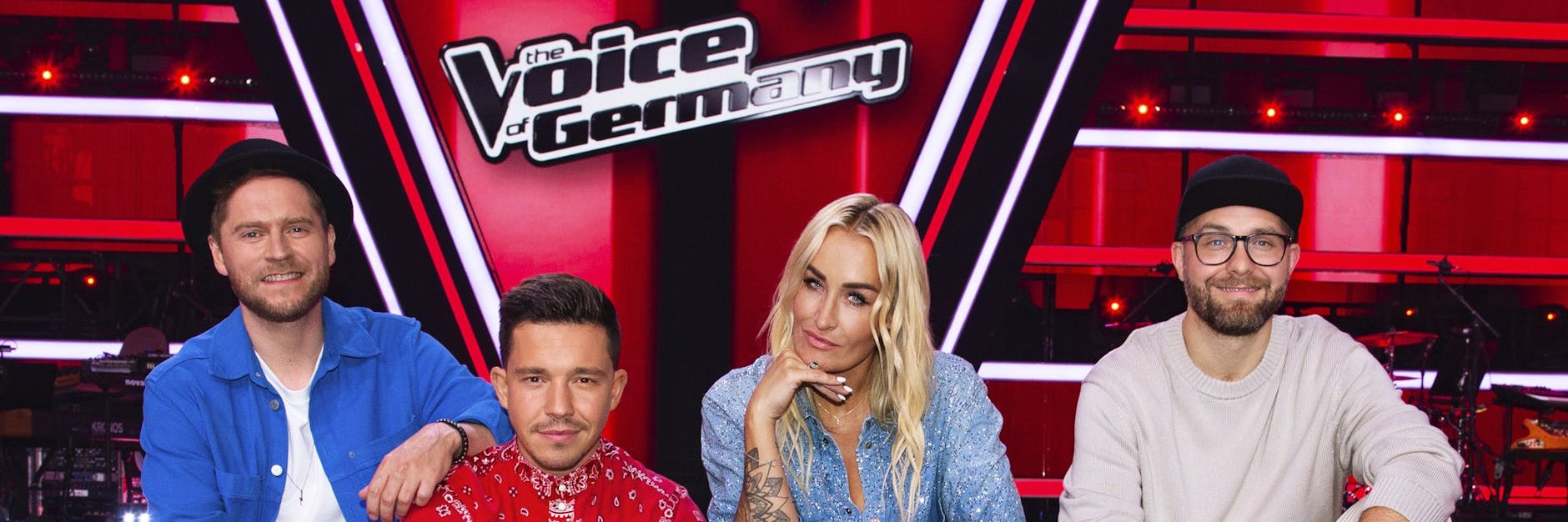 Sie beurteilen ihre Kandidaten nur nach Gehör - und in der letzten Episode der „Blind Auditions“ bei „The Voice of Germany“ gibt es für Johannes Oerding, Nico Santos, Sarah Connor und Mark Forster noch eine richtige Überraschung.