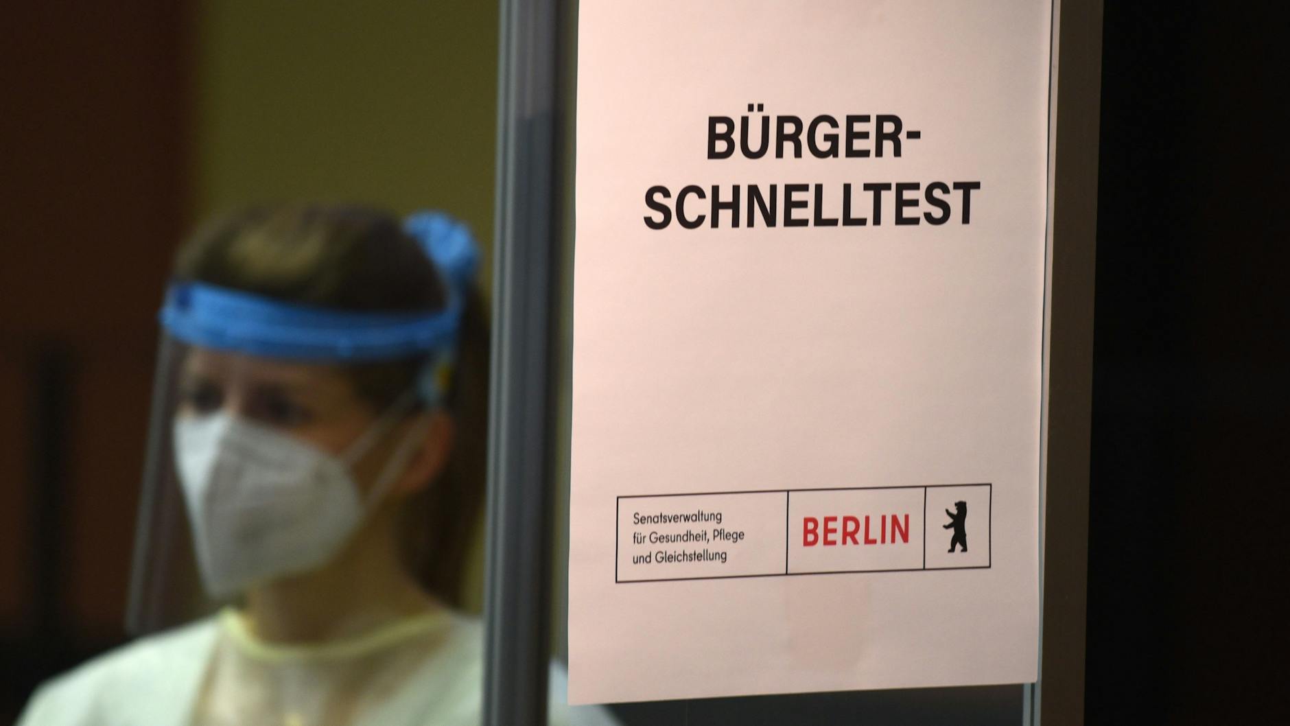 Corona-Tests könnten wieder kostenlos werden (Symbolbild).